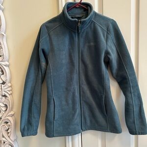 Magellan Outdoors thick fleece fitted jacket